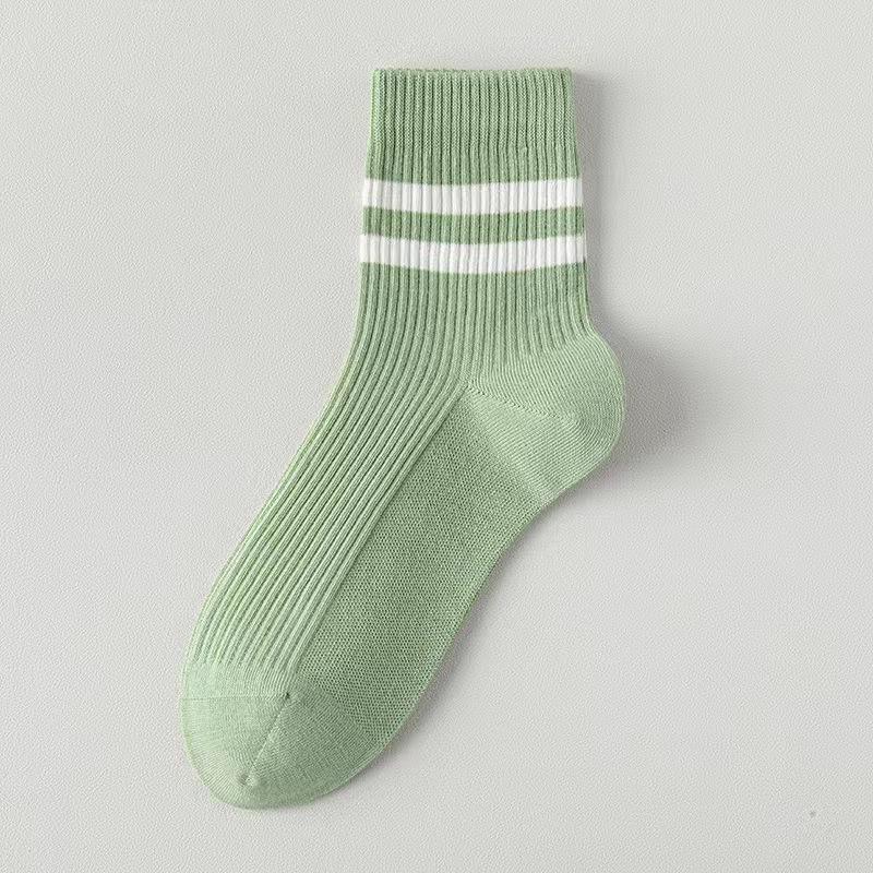 Ladies Spring and Autumn Leisure Sports Antibacterial Deodorant Sweat Breathable Short Tube Socks