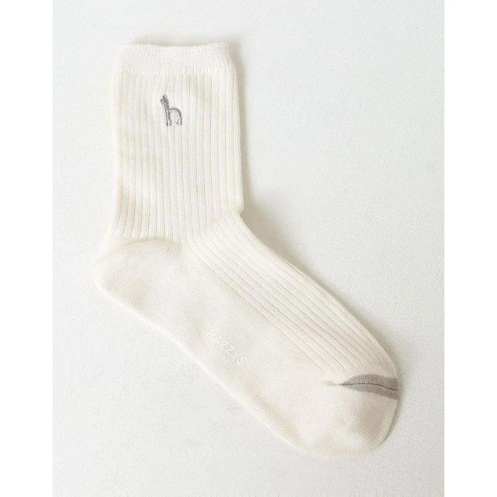HISS6E221WT_Women's White Solid Sport Socks 3-Pair Set