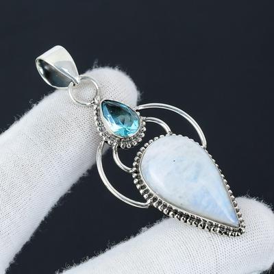 Natürlicher Regenbogen-Mondstein Edelstein Silberanhänger in 925 Sterlingsilber - Handgefertigtes Design, Alltagsschmuck, Einzigartiger Blautopaz-Anhänger