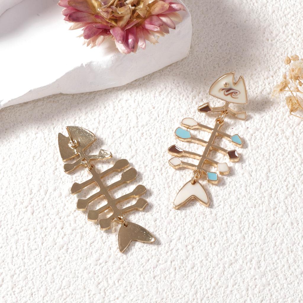 Ocean vacation style unique personality dripping alloy fish skeleton earrings niche versatile fashion simple women's models
