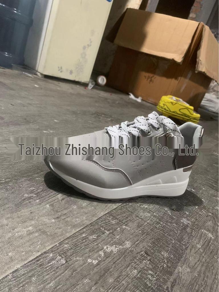 2022 Fashion Casual Women's Plus Size Sneakers, Lace-up Thick Sole Sizes 35-43