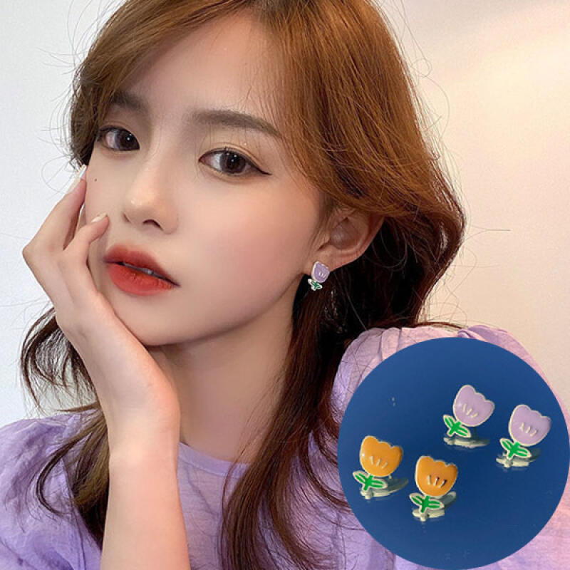 

Tulles Cute Mini Tulip Point Earrings orange