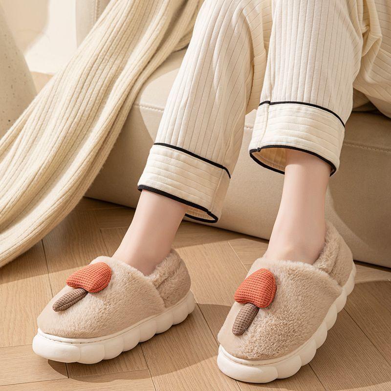 Stepping on shit cotton slippers can be worn outside in men's and women's seasons, indoor home non-slip thick-bottomed warm plush slippers
