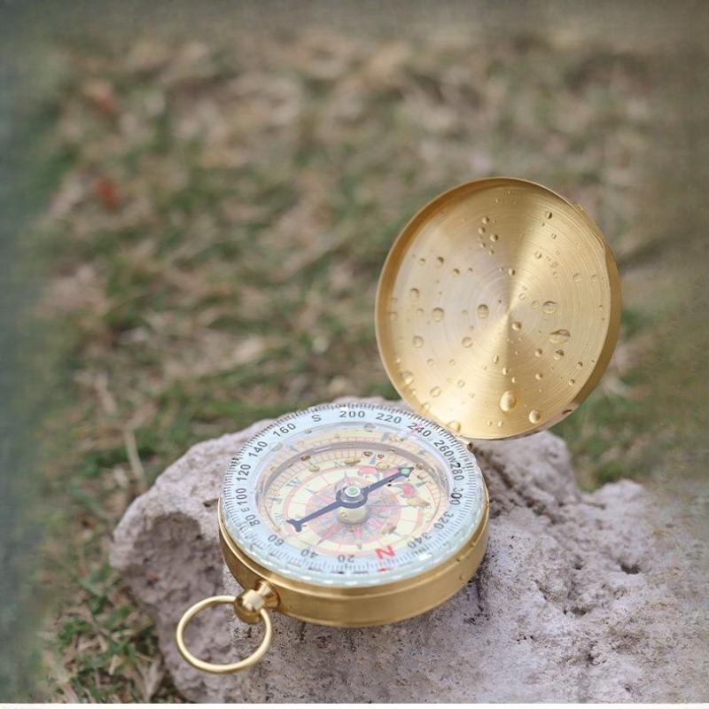 1 ks Mosazný kompas G50 Kapesní hodinky Retro výklopný kompas Venkovní horolezectví Multifunkční Svítící s krytem