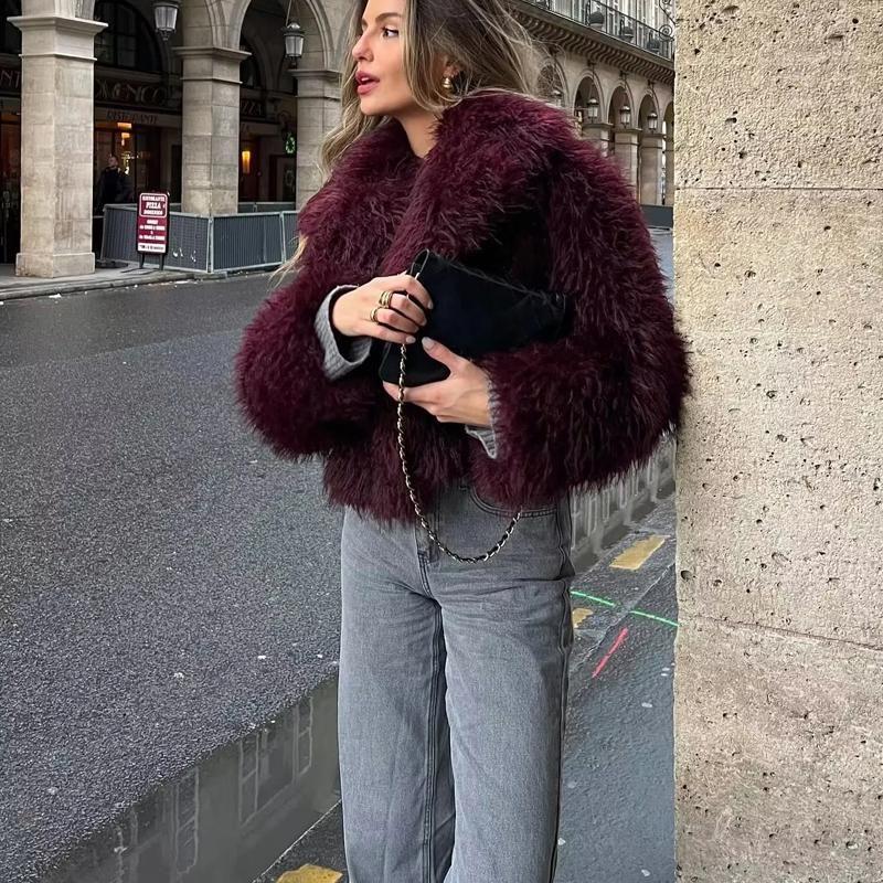 Spring New Arrival Women's Clothing Fashion Style French Design Fashion and Environment-Friendly Fur Short Outwear 57047748