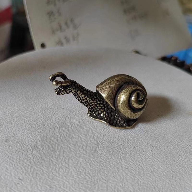 1 Piece Make Old Brass Snail Ornaments Animal Sculpture Mini Tea Pet Zen Garden Decoration Gift Handmade Metal Feng Shui Crafts