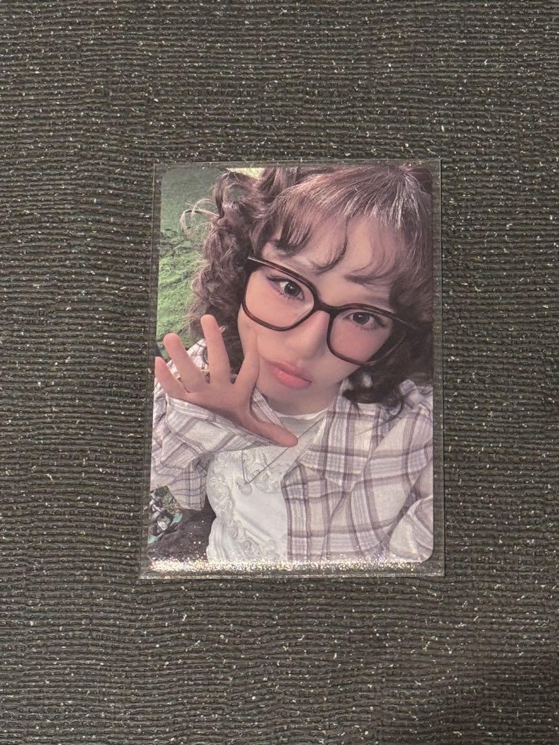 

[Б/У] YENA yelo7 Yena шоукейс торговая карта