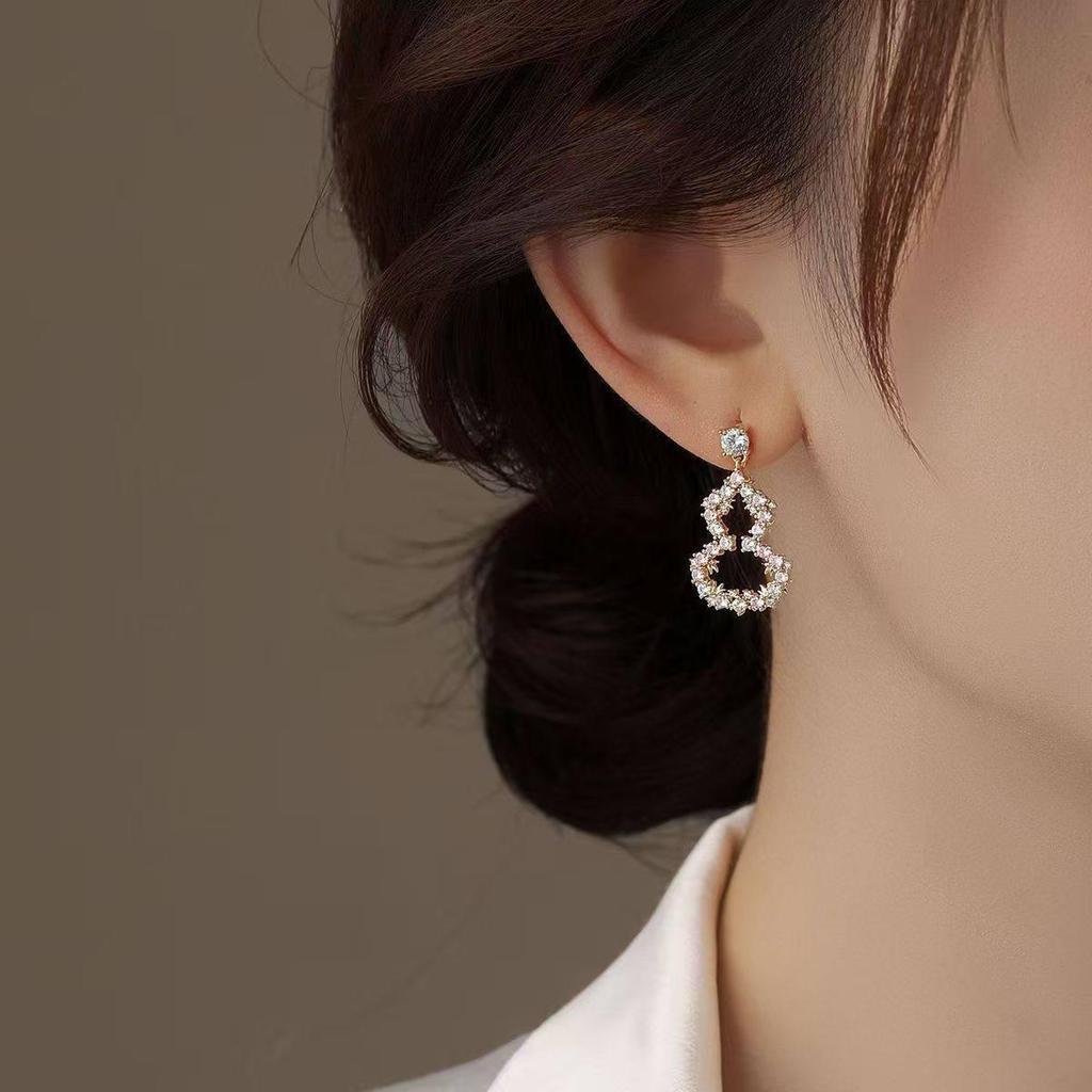 Silver Needle Inlaid Diamond Gourd Earrings - Luxurious Chinese Style, Versatile and Elegant Fashion Accessories