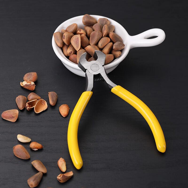Qiwei Zinc Alloy Nut Cracker
