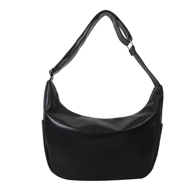 Versatile Single Shoulder Bag With Trendy Car Line Elements And Soft Texture чёрный