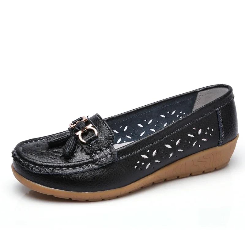 Lightweight Breathable Genuine Leather Moccasins Ladies Non-Slip Bean Walking Shoes Fashion Summer Hollow Slip-On Sandals Women