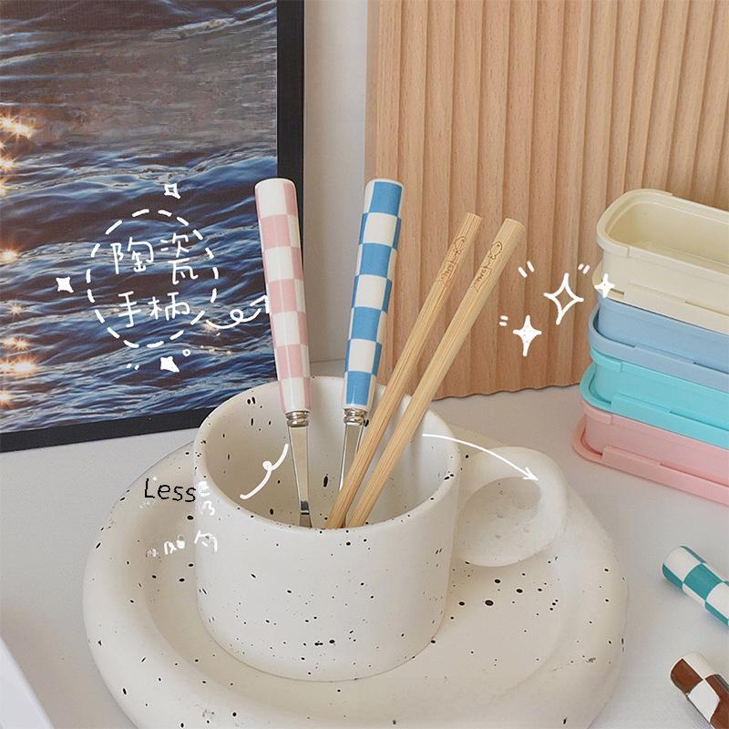 High-Value Portable Stainless Steel Chessboard Cutlery Set: Spoon & Chopsticks with Storage Box for Students