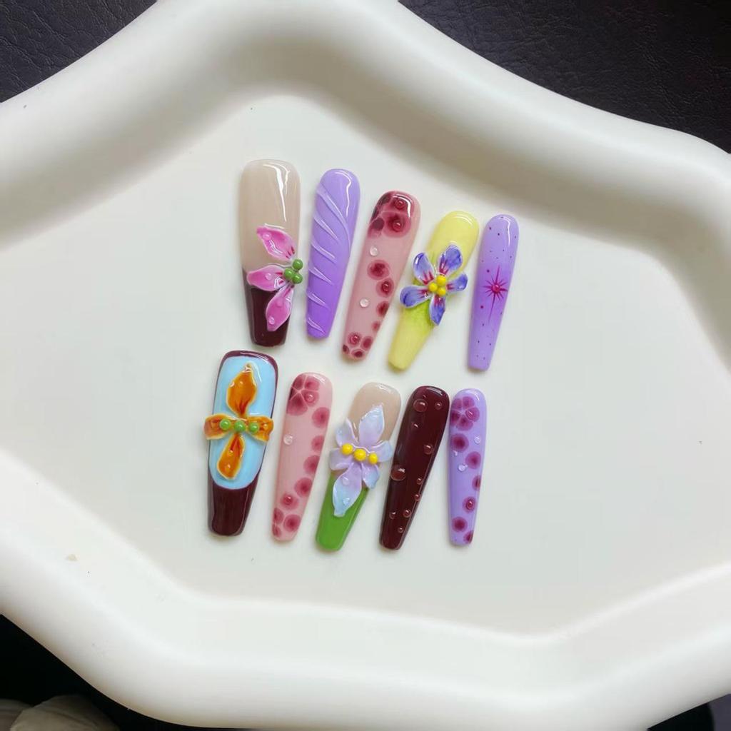 Elegant 3D Hand-painted Long Wearable Nails - European & American Style Manicure