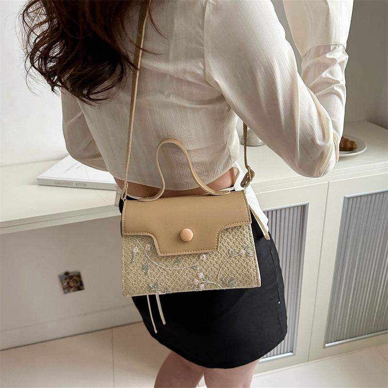 Modische Stroh-Spleißung Frühjahrsmode Neue Hochwertige Ein-Schulter Umhänge-Handheld Kleine Quadratische Damenhandtasche
