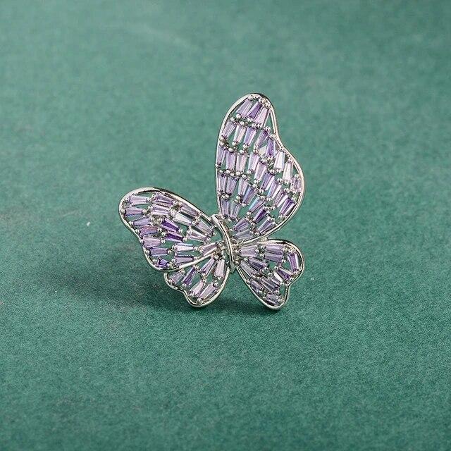 New Elegant Baroque Pearl Natural Shell Zircon Butterfly Brooches for Women Coat Clothing Accessories Pins Creative Corsage