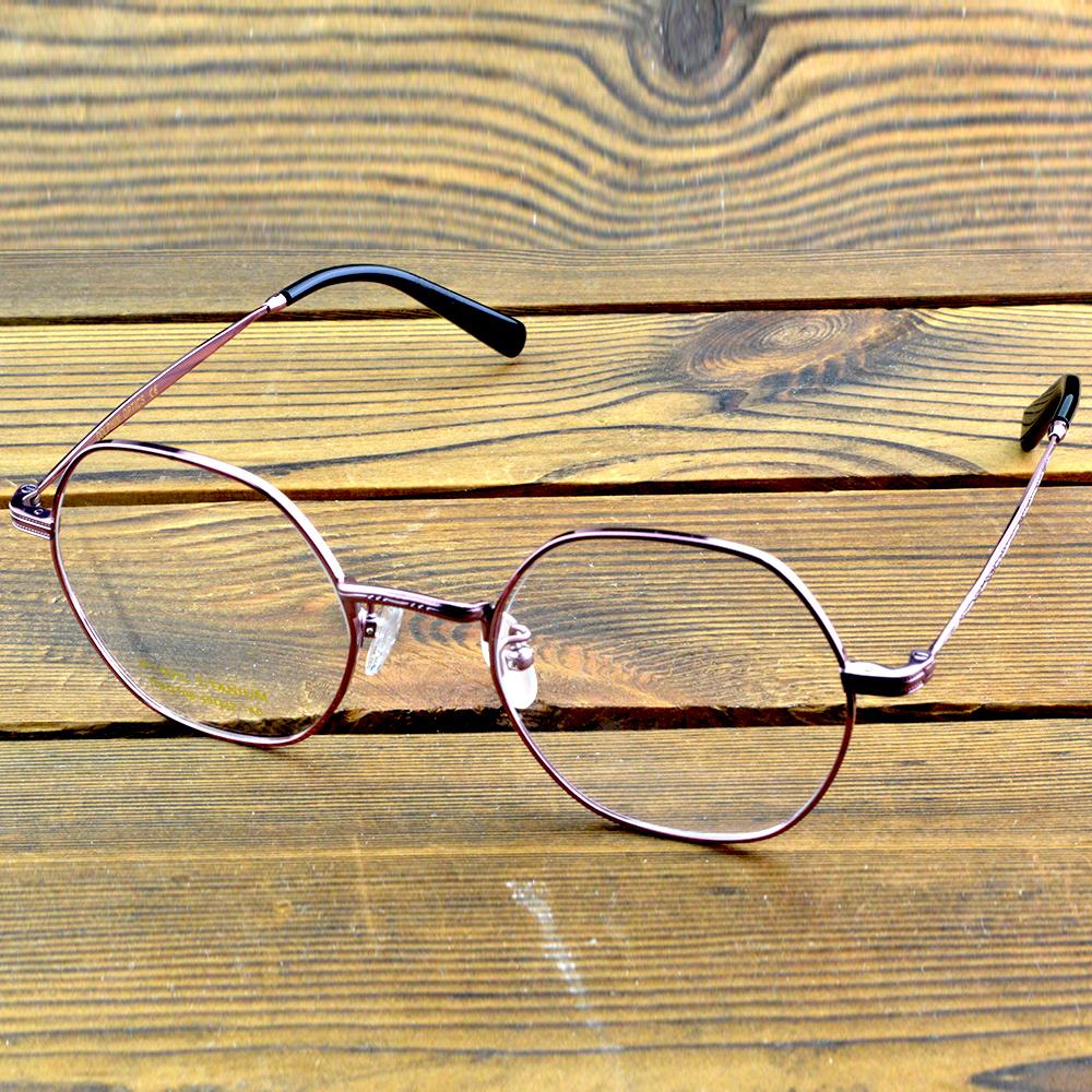 

Titanium Geometric Optical Glasses Frame – Lightweight Metal Eyewear with Unique Polygonal Design for Men and Women золотий