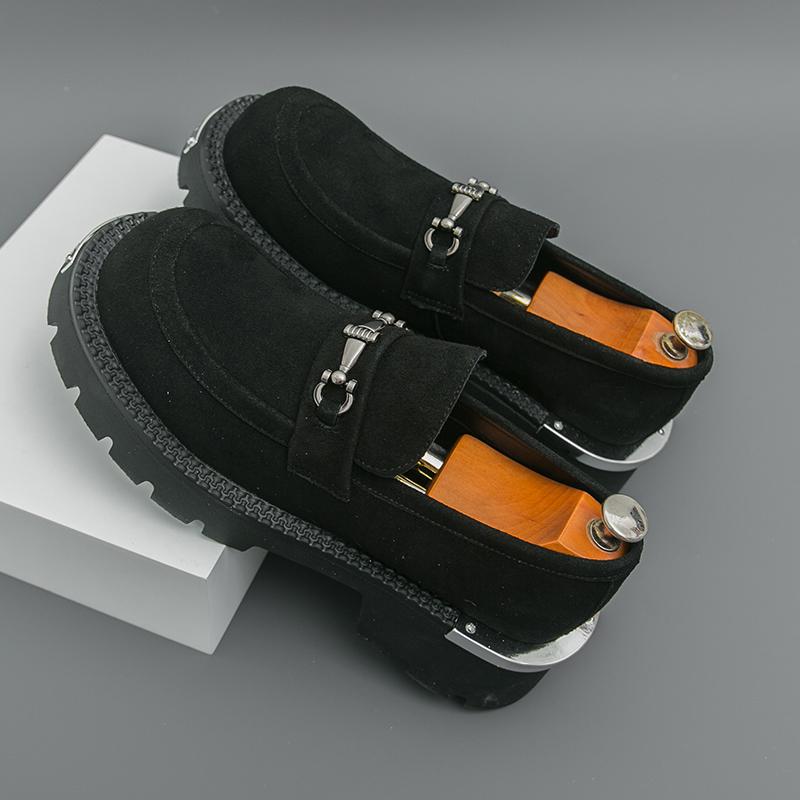 Fashion Classic Men Loafers Men One-foot Casual Thick-soled Lightweight Breathable Fashionable Brand Shoes Social Shoes Men Sizes 37-46