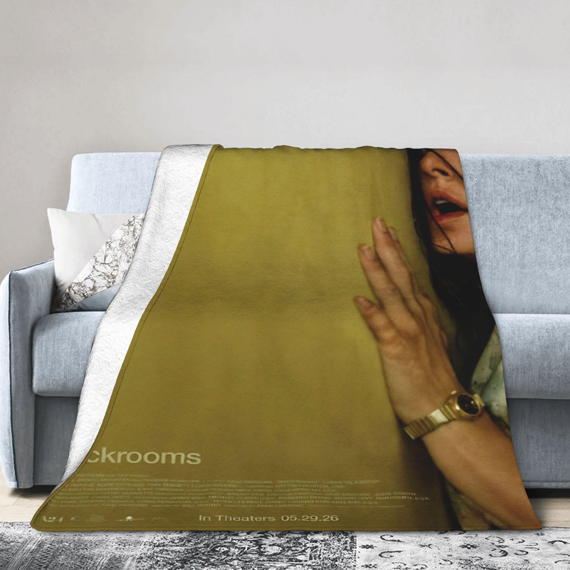 Helenal Unisex Cozy Backrooms Horror Movie Blanket Merch Room Decorative Throw Blanket Lightweight Flannel For Outdoor