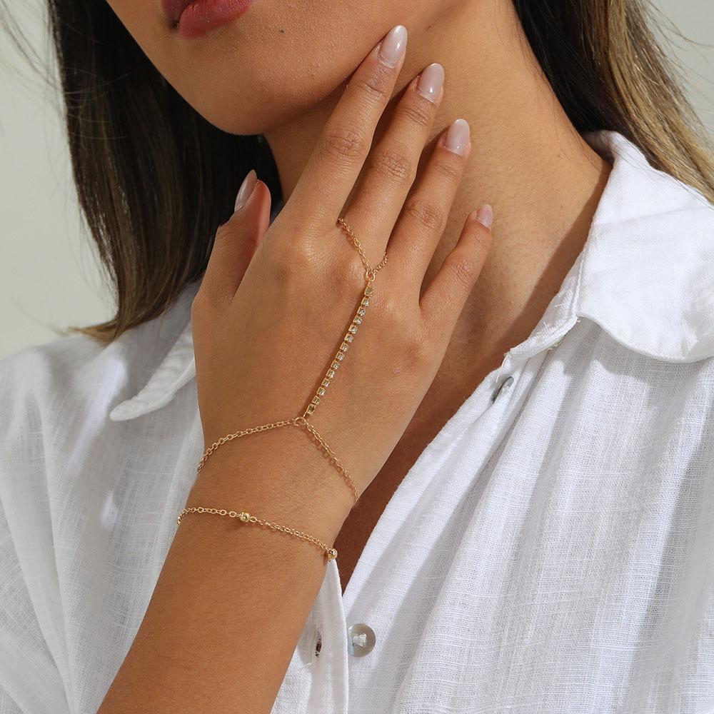 Fashion Exquisite Rhinestone Finger Connected Hand Chain Adjustable Bracelets for Women Simple Bead Chain Handback Chain Jewelry