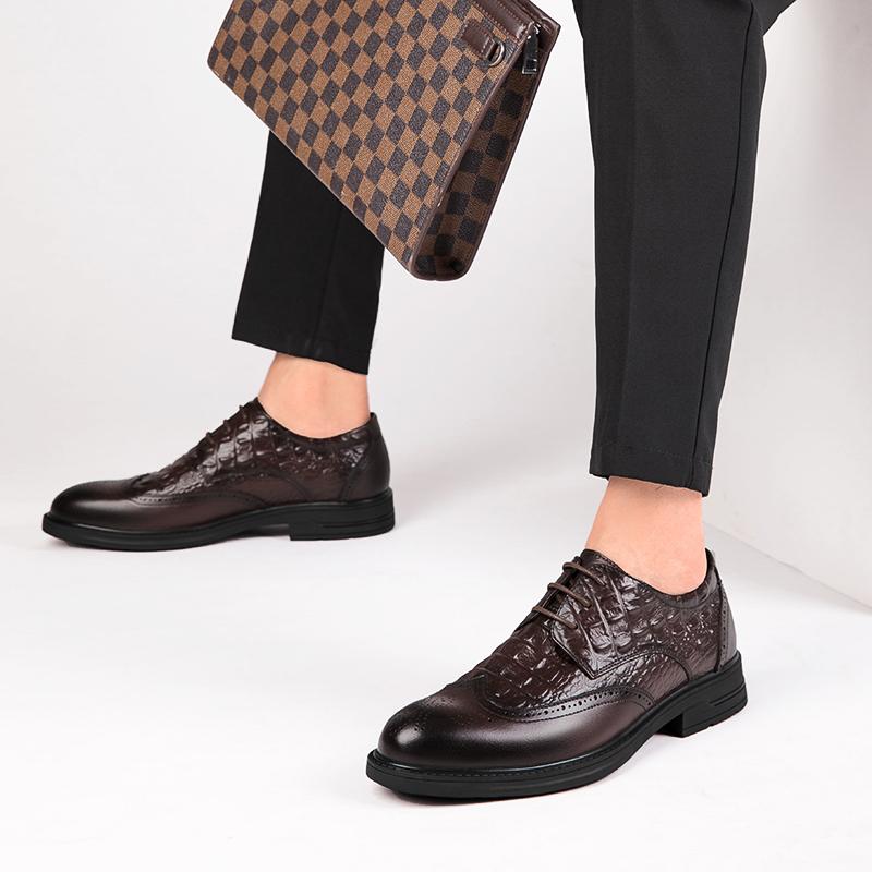 Fashion Genuine Leather Men Dress Shoes Brogue Italian Style Lace-up Mens Casual Shoes Fashion Crocodile Pattern Designer Men Shoes