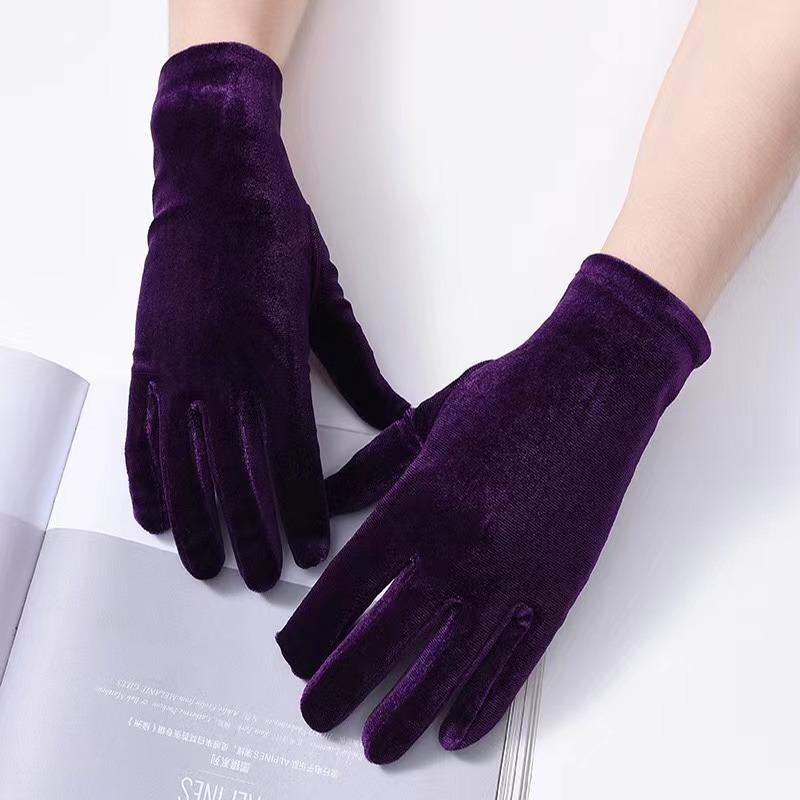 

Простые свадебные черные короткие перчатки, удобные бархатные перчатки для подружек невесты на запястье one size фиолетовый