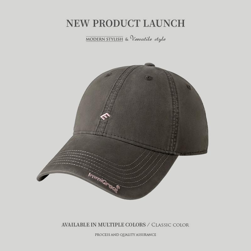 Simple small label embroidered baseball cap men's and women's soft top breathable casual sunshade cap new versatile