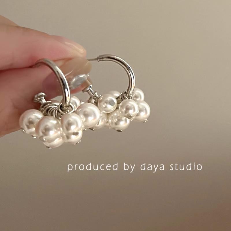 French Retro Zircon Pearl Stud Earrings - Elegant, Versatile Light Luxury Design for Women