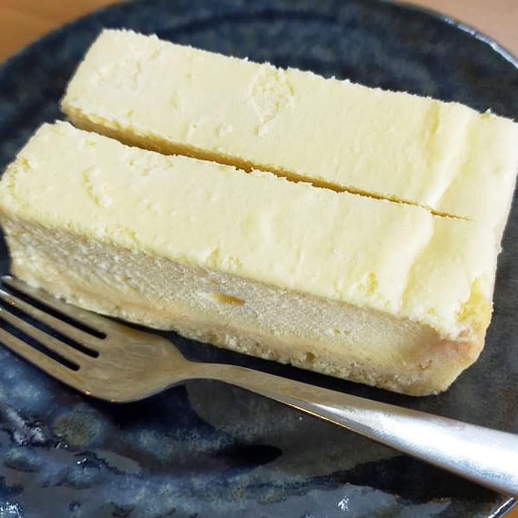 Authentic 1kg X 2 Lengths Appear To Be Uneven Cheesecake Bar Cheesecake Stick For Some Reason Sweets Western Confectionery Dessert Commercial Cake