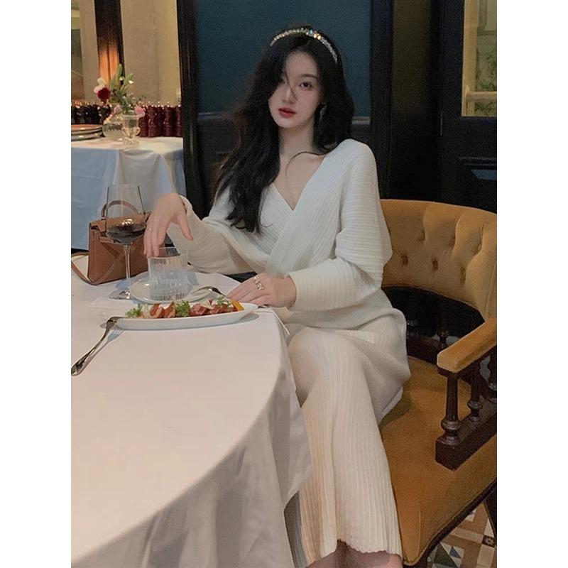 Long Sweater Skirt with Coat for Women Over the Knee with Bottom V-neck Knitted Dress for Women In Autumn and Winter