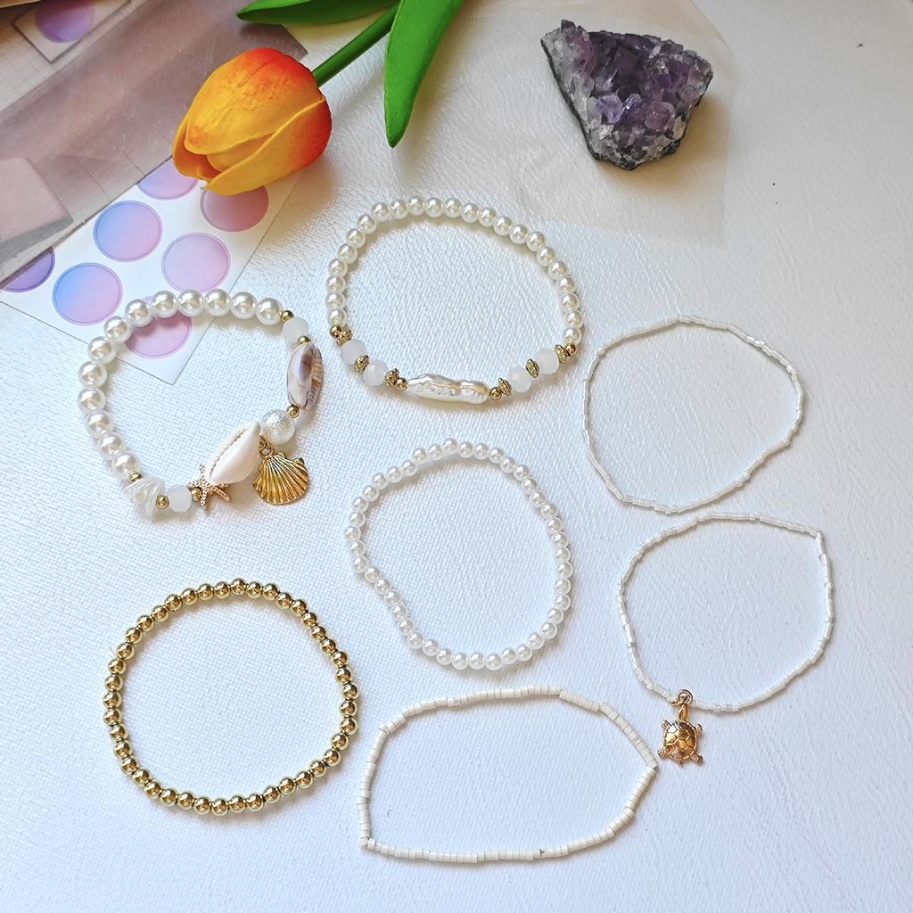 7-Piece Beach Bracelet Set: Ocean Bohemian Style, Shell, Starfish, and Pearl Pendant Bracelet, Suitable for Beach Vacations and