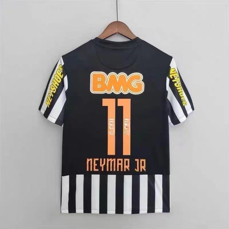 Retro jerseys: Santos, Neymardini, England, Beckham, Gerard Lampard, AC Kaká jersey