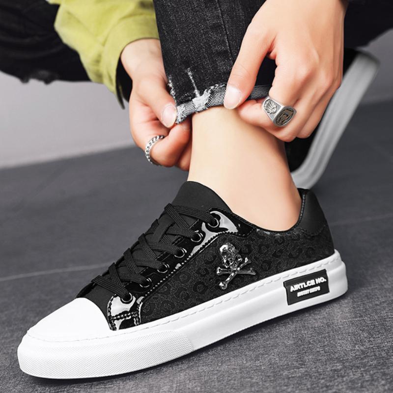 Street Fashion Men's Casual Shoes Comfortable Men Board Shoes 2025 Spring Leather Men's Sneakers Male Flats Zapatillas De Hombre