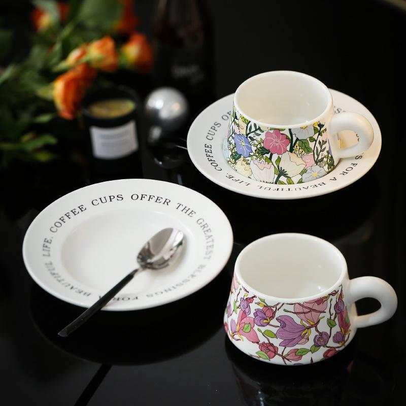 Creative flower ceramic coffee cup and saucer combination set high-value mug latte art afternoon flower tea cup