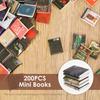 Hölzernes lustiges Mini-Bücherregal Mini-Bibliothek Schreibtischdekoration mit 200 Mini-Büchern geeignet für Schlafzimmer- und Bürodekoration