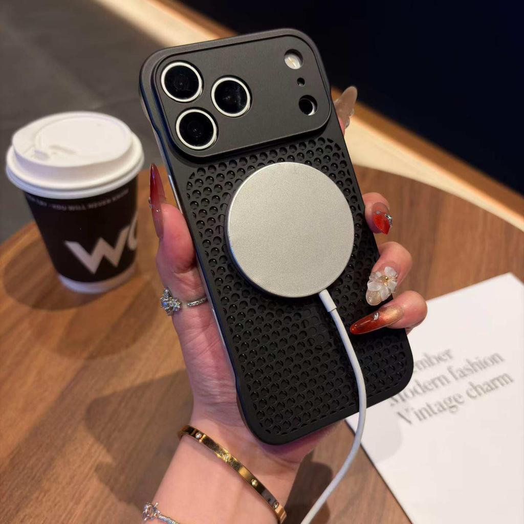 Suitable for iPhone17promax borderless honeycomb heat dissipation magnetic mobile phone case Apple 16 skin protective case
