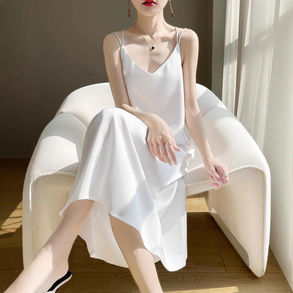 

Ice Silk V-Neck Slim Fit Satin Camisole Dress for Women M for 90-100 lbs