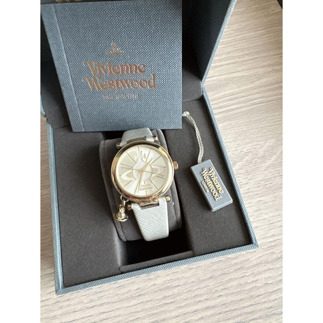 Used Vivienne Westwood white watch with charm working item with box