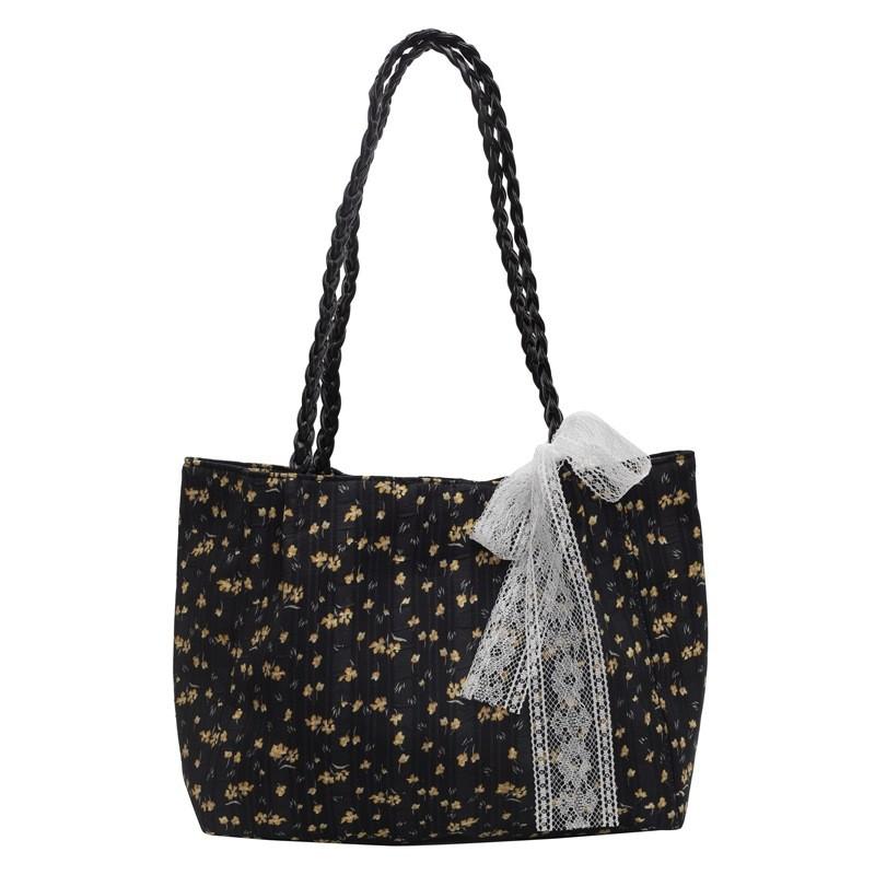 Chic Street Style Canvas Tote Bag For Women With Soft Texture And Spacious Design Ideal For Commuting