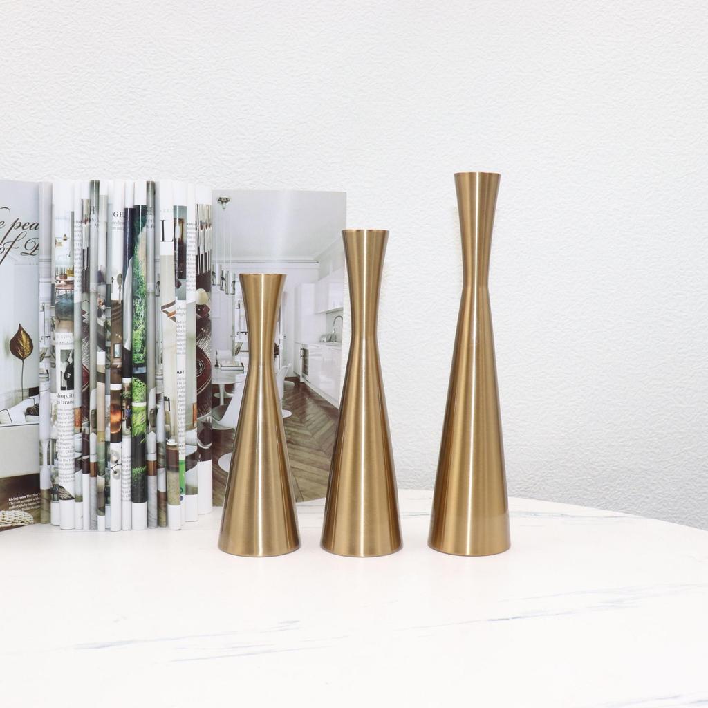 Nordic Minimalist Candle Holder: Romantic Retro Home Décor