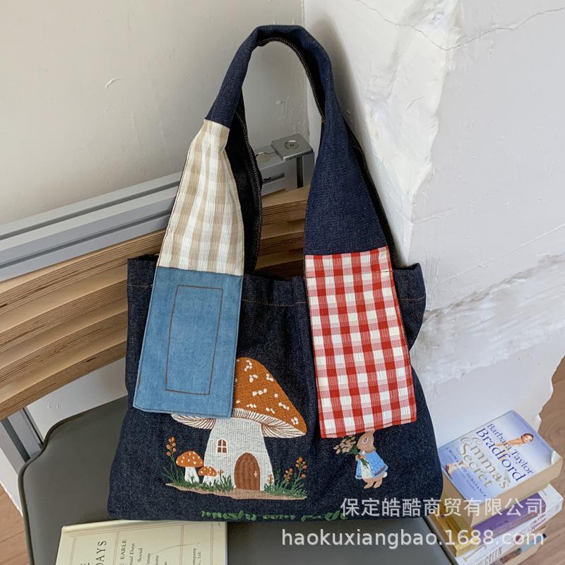 Cute Cartoon Tote Bag Women's New Embroidered Armpit Bag 2025 Autumn and Winter Versatile Fashion Large Capacity Shoulder Bag