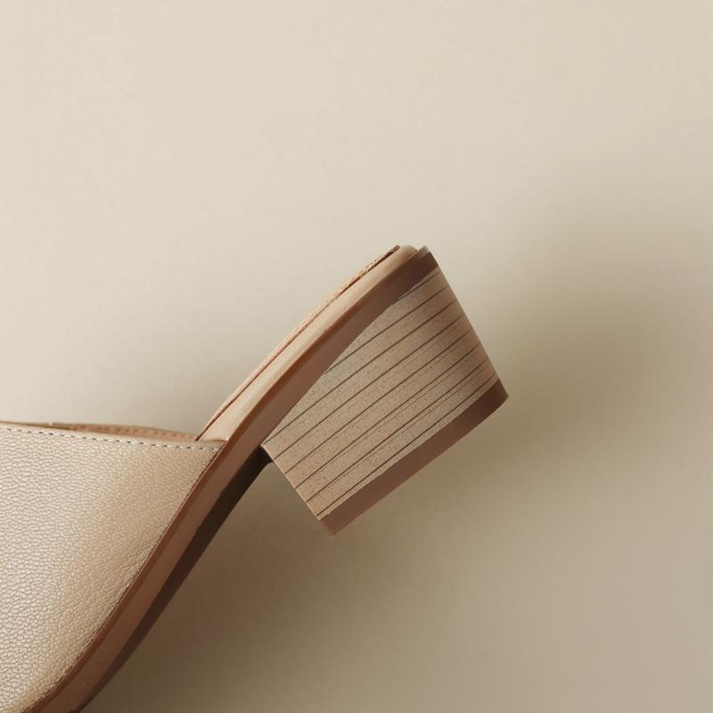 Fashion Women's New Spring/Summer Pointed Leather Sheepskin Headband Comfortable Mid Heel Large Muller Slippers