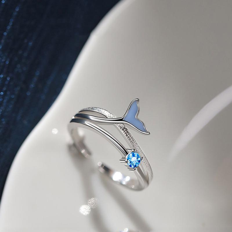 Pierścionek z emaliowanym wężem i koniczyną, motylem, diamentem i tulipanem, transgraniczny