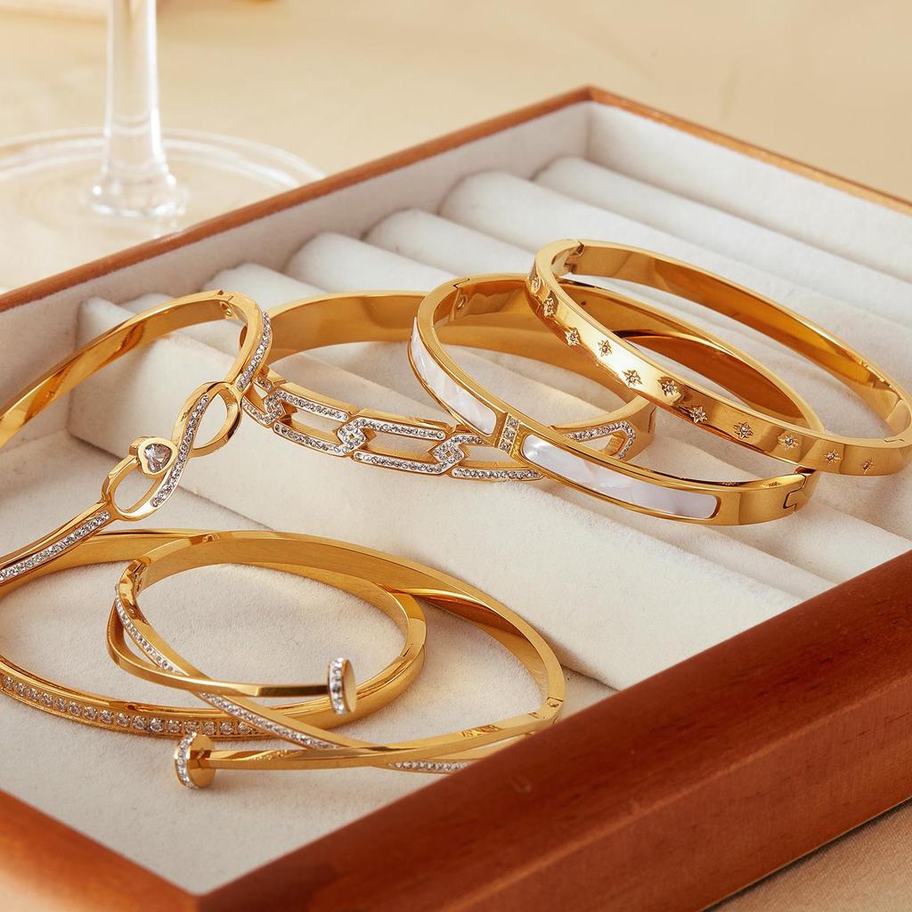 French Minimalist Titanium Steel Bracelet - High-End, Versatile, Light Luxury Design