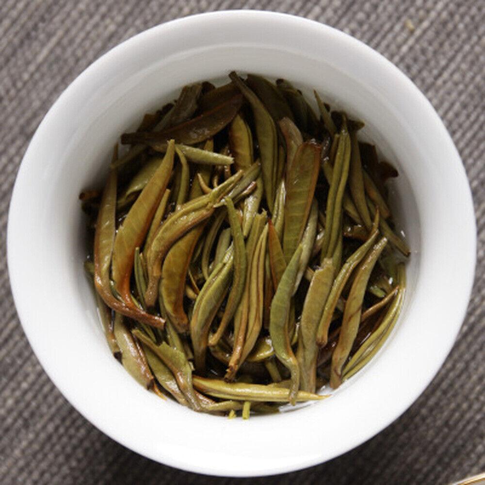 Chińska kula herbaciana Bai Hao Yin Zhen srebrna igła ręcznie robiona perłowa biała herbata