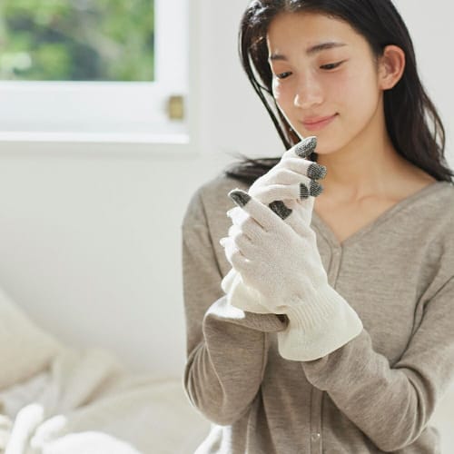 Hinna Silk Hand Care Moisturizing Gloves