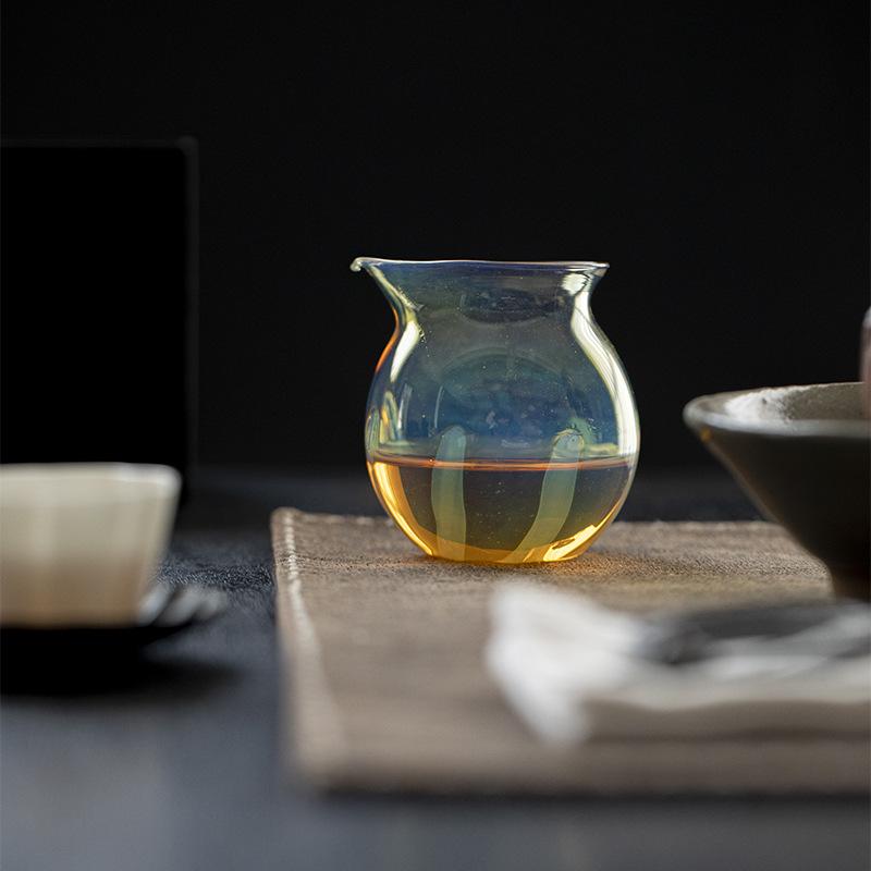 Colorful heat-resistant glass fair cup handmade male cup tea sea tea separator uniform cup kung fu tea set small male cup