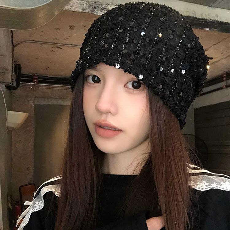 Koreanische Neue Vielseitige Pailletten-Pile-Mütze Herbst und Winter Winddicht Ohrenschutz Kopfmütze Zeigt Gesicht Klein Kalte Mütze Lässige Nachtmütze Trendig