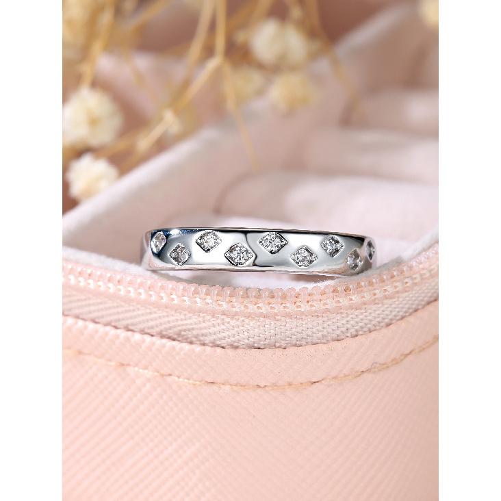 Simple, Smooth, Silver-colored Ring with Diamond Accents Niche, Lightweight Luxury Diamond Ring Versatile Accessories for Couples