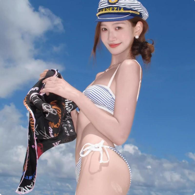 Costume da Bagno a Strisce Stile Marinaio Hot Girl con Spacco Bikini Puro Desiderio di Alta Qualità Va in Vacanza