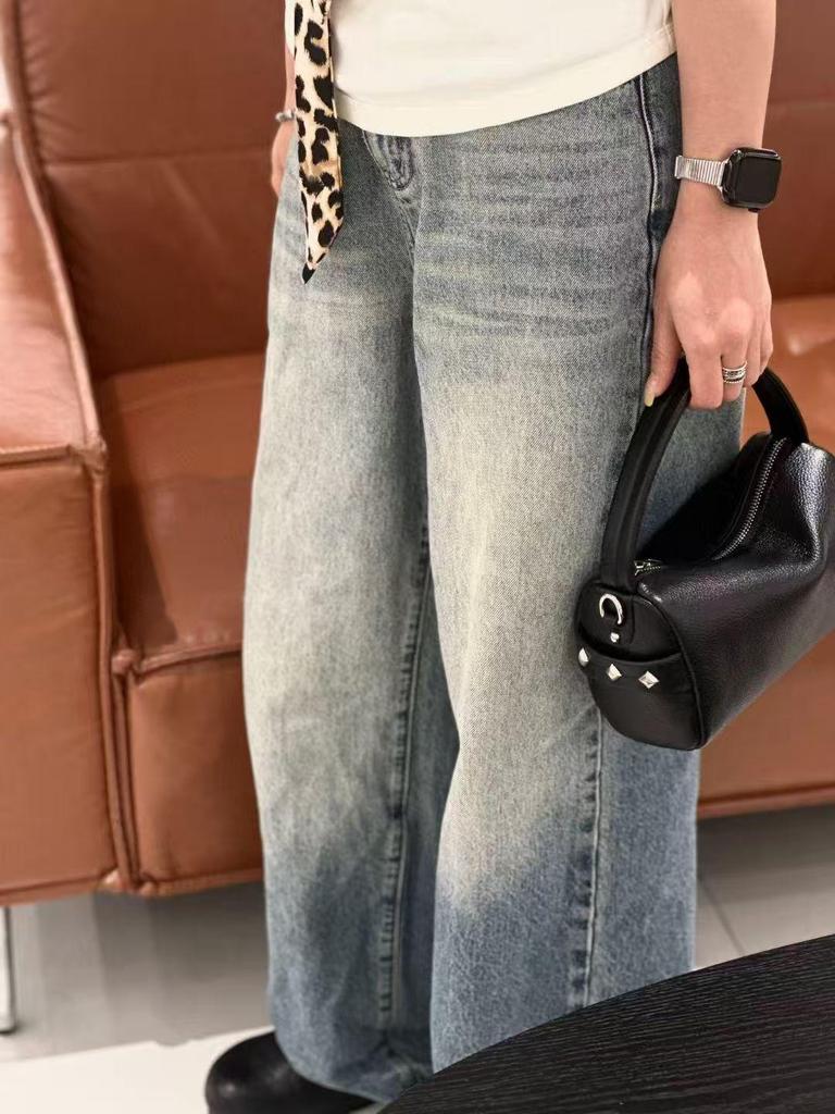 2025 Large Capacity Korean Style Soft Genuine Leather Cheese Handheld Underarm Bag - Light Luxury Casual Niche Design